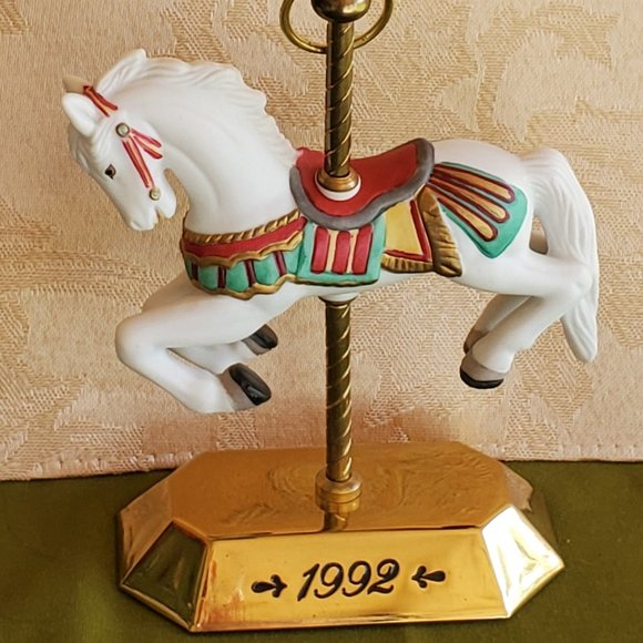 Hallmark Keepsake Horse Carousel Tree Ornament or Table Display Dated 1992 - Picture 1 of 13